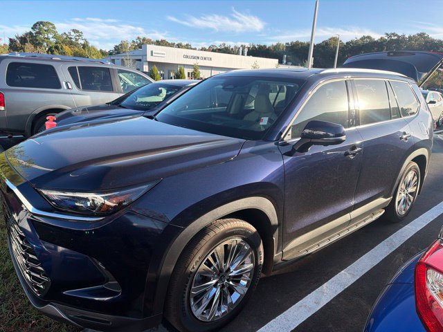 Used 2025 Toyota Grand Highlander AWD image 19
