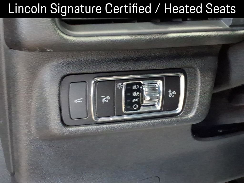 Certified 2023 Lincoln Corsair AWD image 13