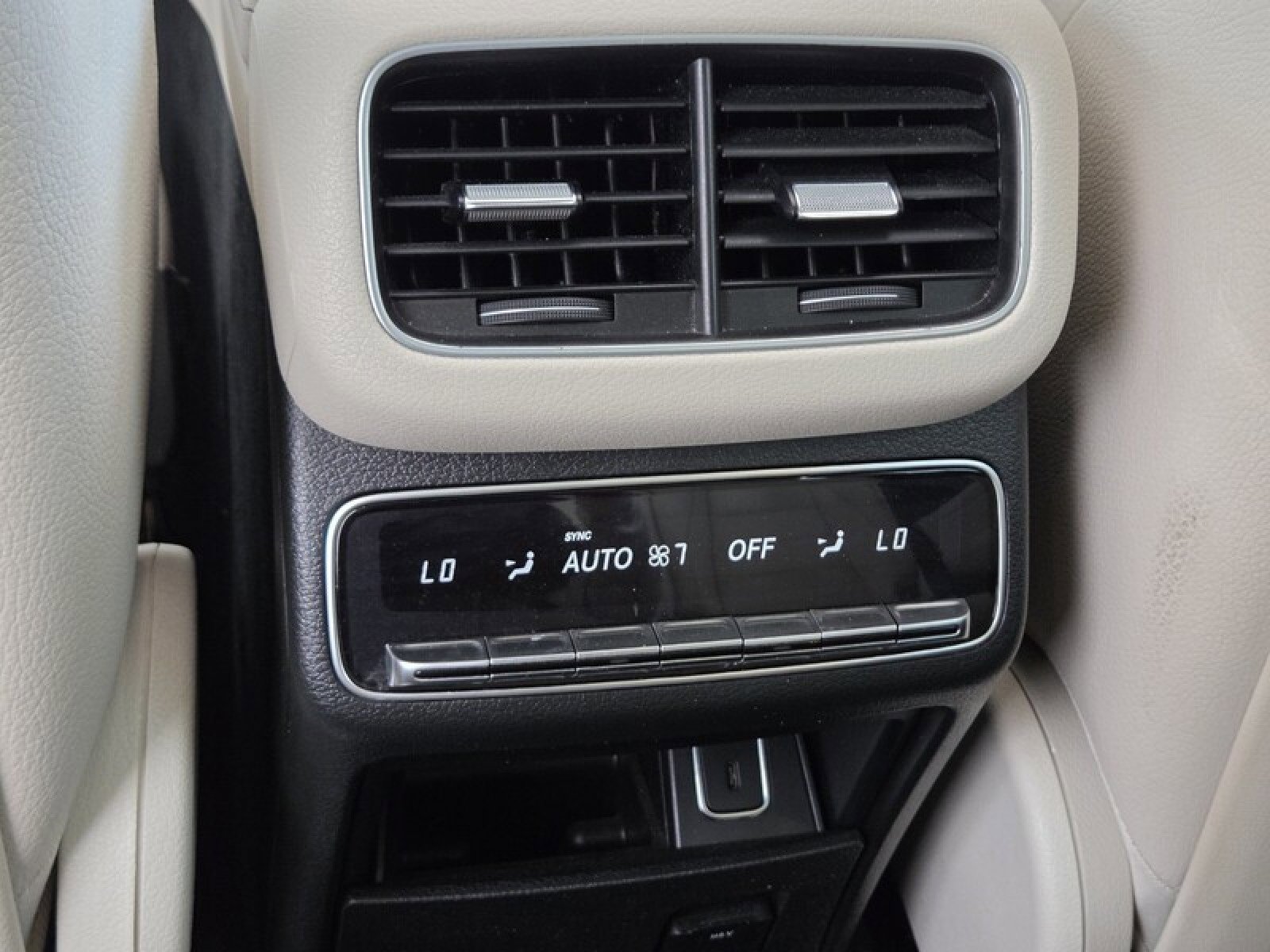 Certified 2021 Mercedes-Benz GLS 450 4MATIC image 16