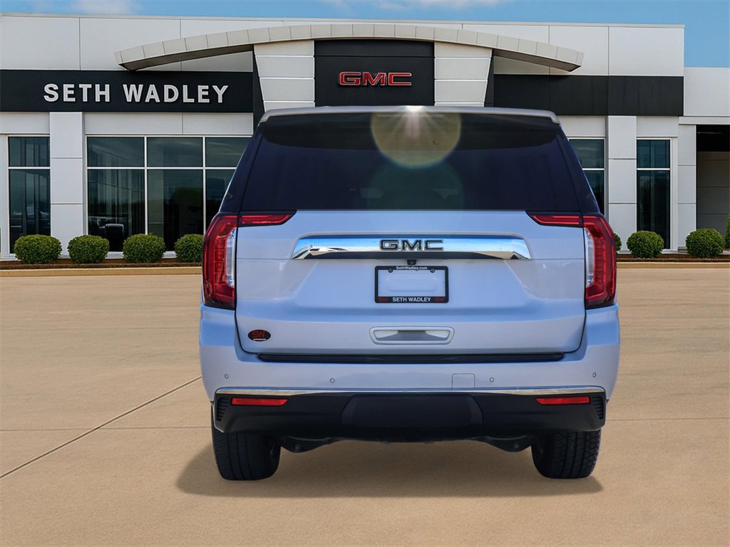 Used 2021 GMC Yukon XL SLT w/ SLT Premium Package image 6