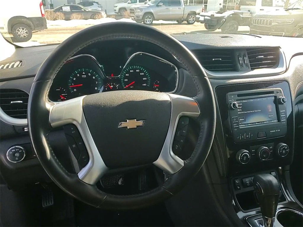 Used 2017 Chevrolet Traverse LT w/ Style and Technology Package image 34