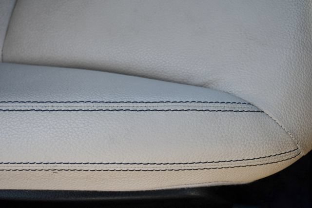 Used 2015 Mercedes-Benz SLK 250 image 25