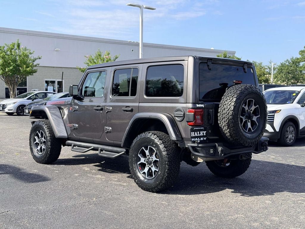 Used 2019 Jeep Wrangler Unlimited Rubicon w/ LED Lighting Group AWD/4WD image 4