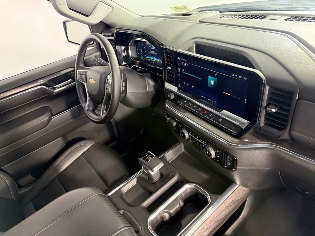 Used 2023 Chevrolet Silverado 1500 LTZ AWD/4WD image 24