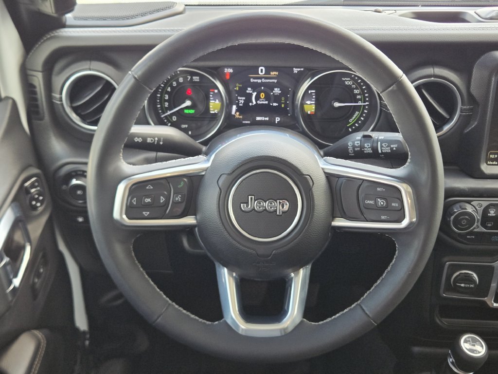 Used 2023 Jeep Wrangler Unlimited Sahara w/ Cold Weather Group AWD/4WD image 27