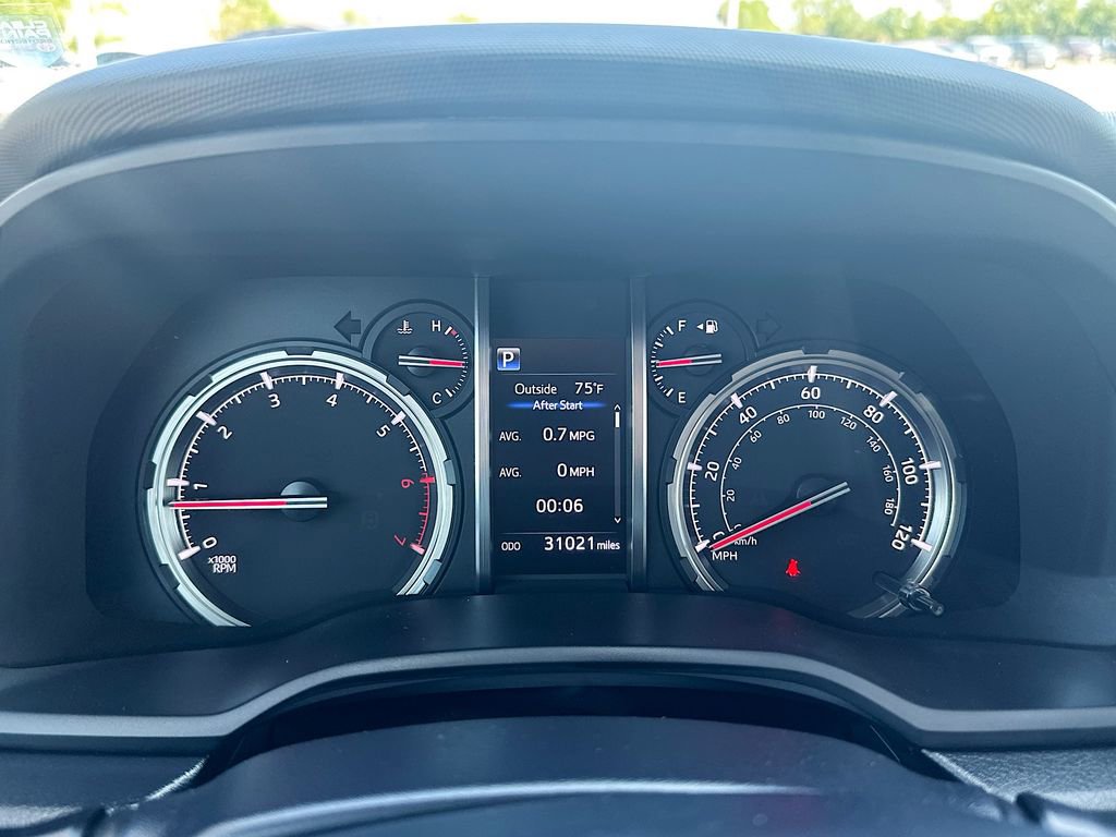 Used 2021 Toyota 4Runner TRD Off-Road AWD/4WD image 12