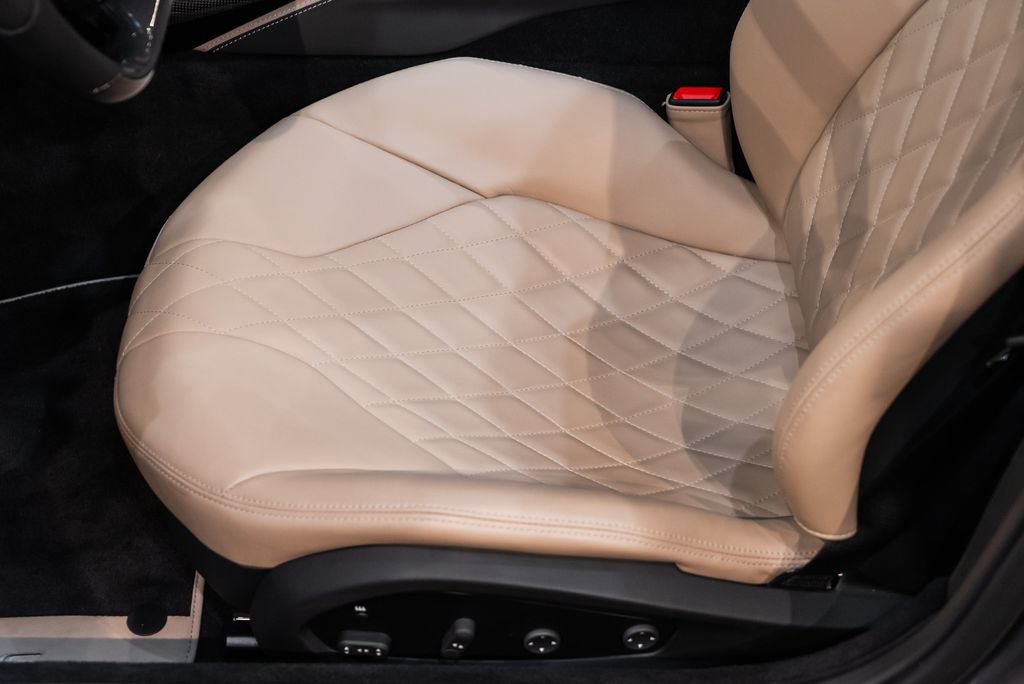 Certified 2021 Ferrari 812 GTS RWD image 28