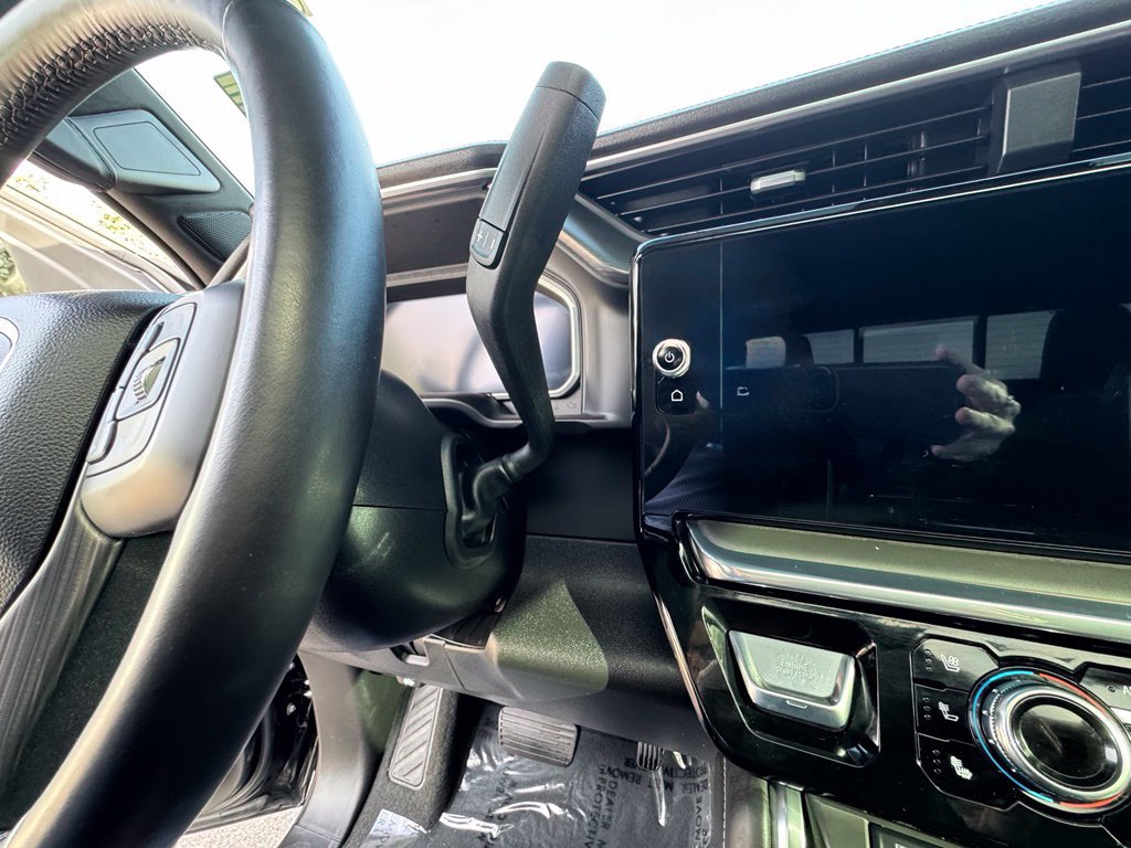 Used 2026 GMC Sierra 3500 Denali Ultimate w/ LPO, Black Badging Package AWD/4WD image 28