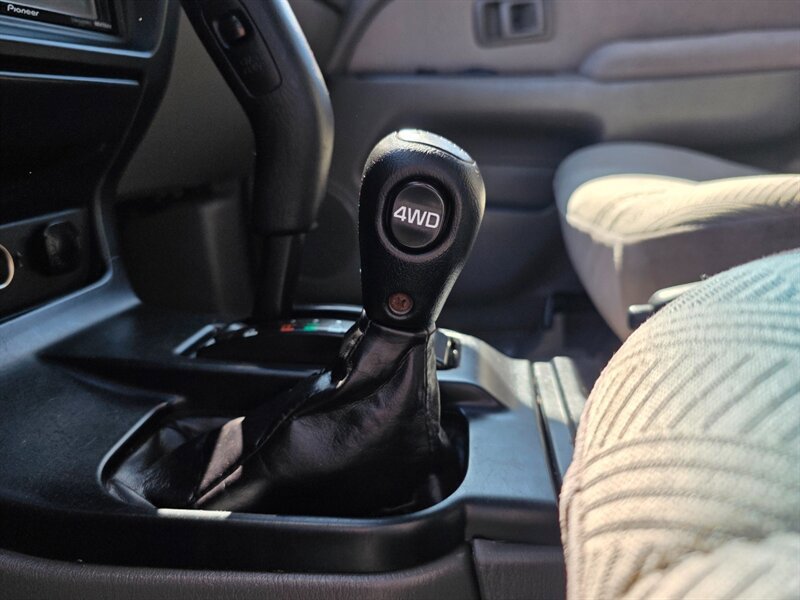 Used 2001 Toyota 4Runner SR5 image 19