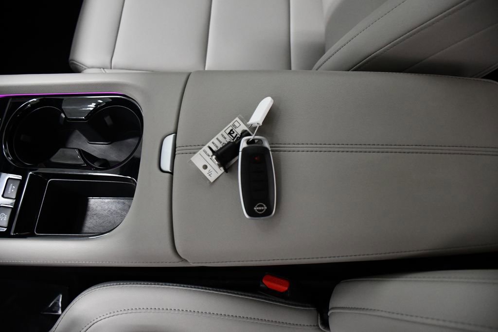 Used 2025 Nissan Murano SL w/ Cargo Package image 24