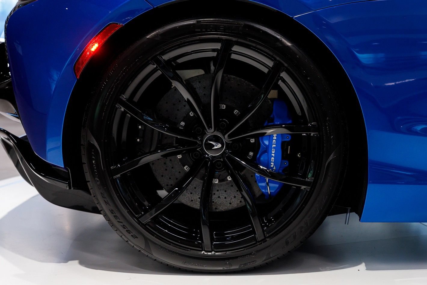New 2026 McLaren Artura Spider RWD image 19