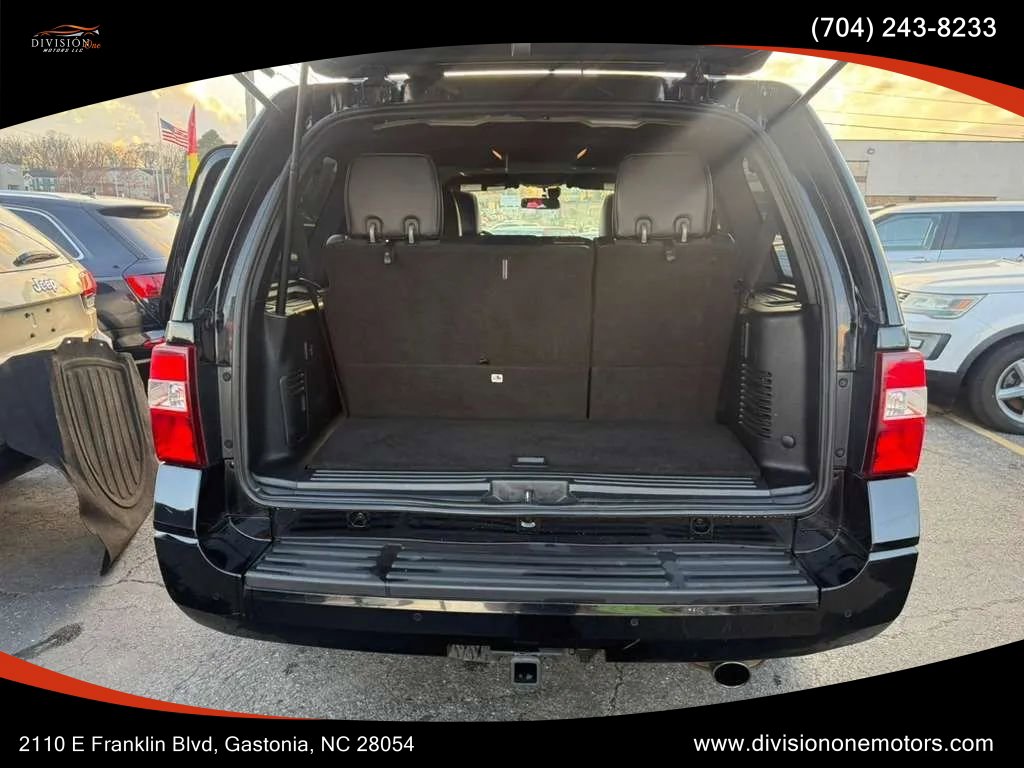 Used 2016 Ford Expedition Limited w/ Equipment Group 301A AWD/4WD image 11