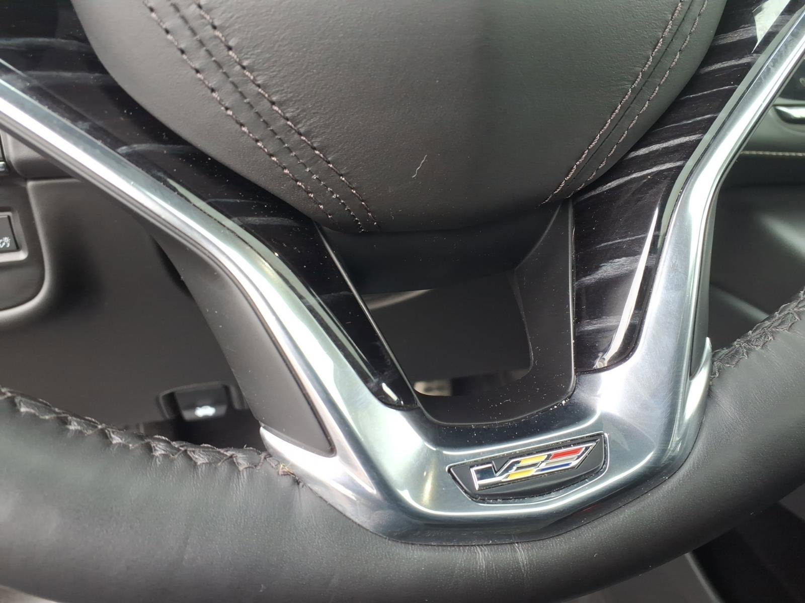 Certified 2023 Cadillac Escalade V w/ LPO, ONYX Package image 32