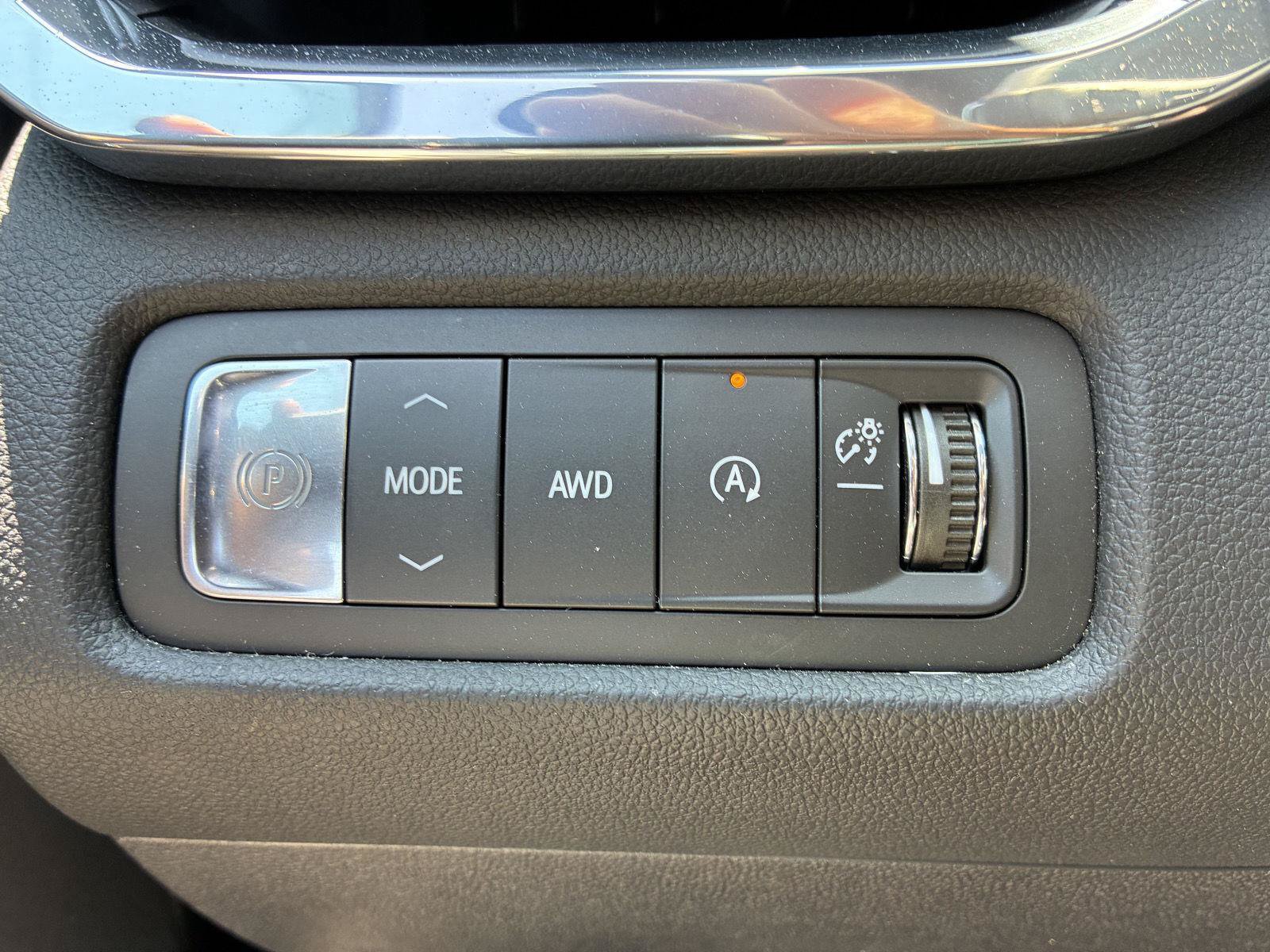Used 2025 GMC Acadia Elevation w/ Elevation Premium Package AWD/4WD image 38