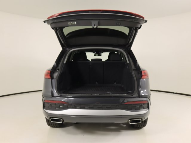 Used 2025 Audi Q5 Premium Plus AWD/4WD image 24