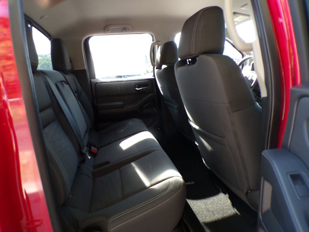 Used 2022 Nissan Frontier SV w/ Technology Package AWD/4WD image 19