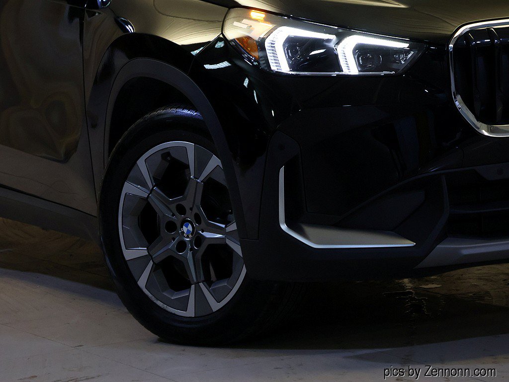 Certified 2023 BMW X1 xDrive28i w/ Convenience Package AWD/4WD image 3