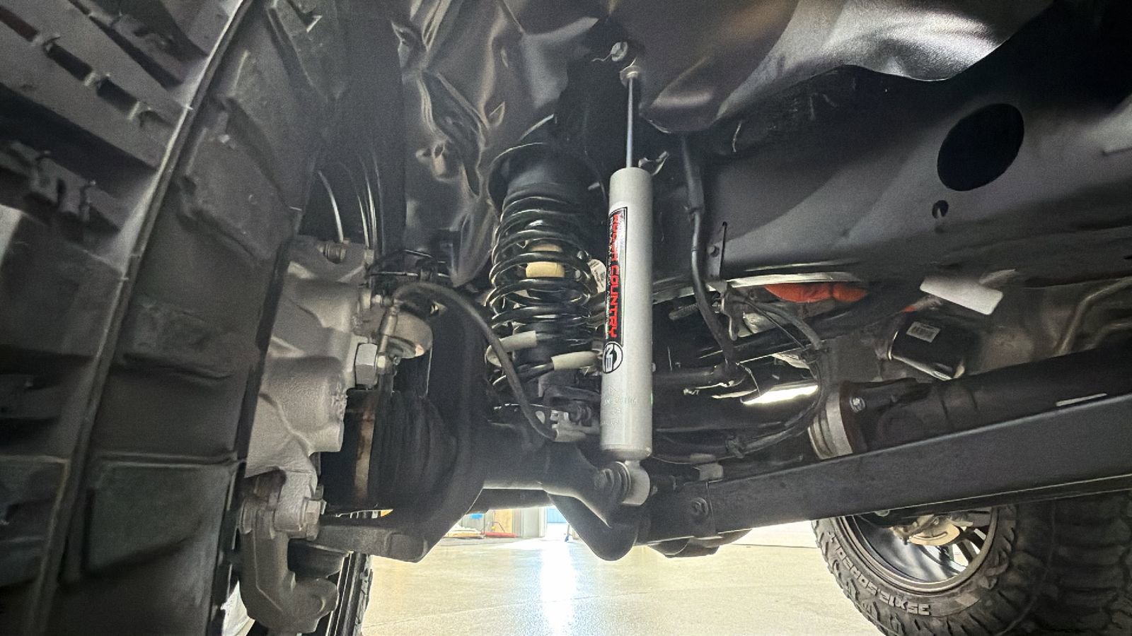 Used 2025 Jeep Wrangler Unlimited Sahara w/ Safety Group AWD/4WD image 16