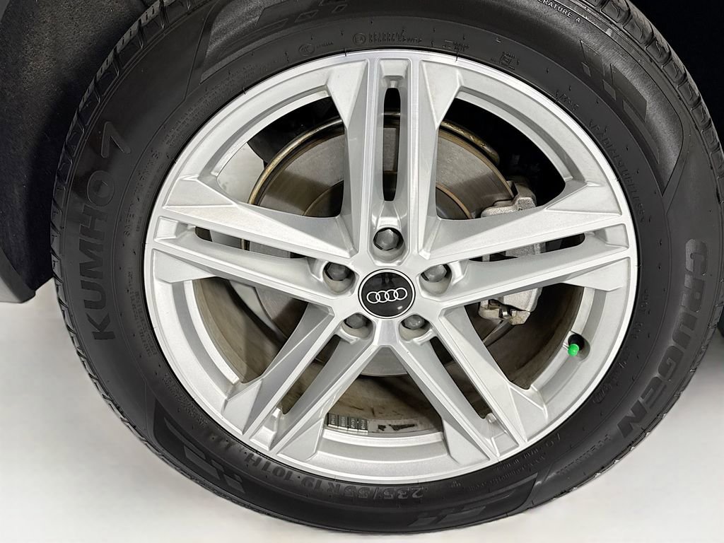 Used 2023 Audi Q5 e Premium Plus w/ Premium Plus Package image 34