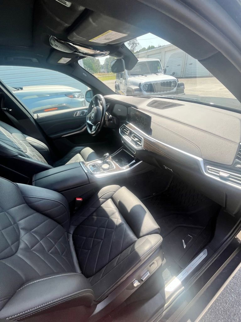 Used 2023 BMW X5 xDrive40i w/ Premium Package AWD/4WD image 12