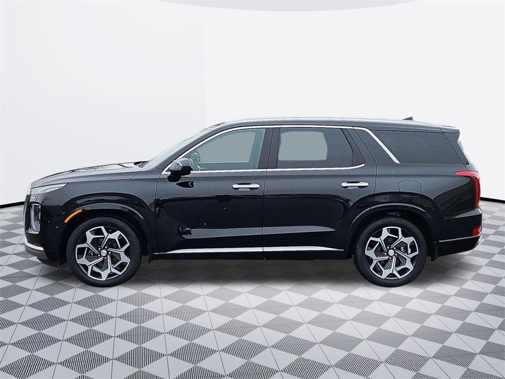 Used 2022 Hyundai Palisade Calligraphy w/ Winter Package image 3