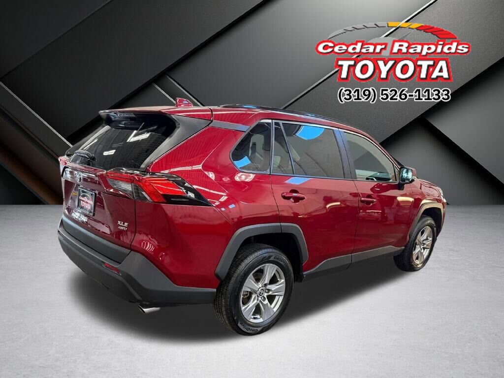 Used 2023 Toyota RAV4 XLE image 2