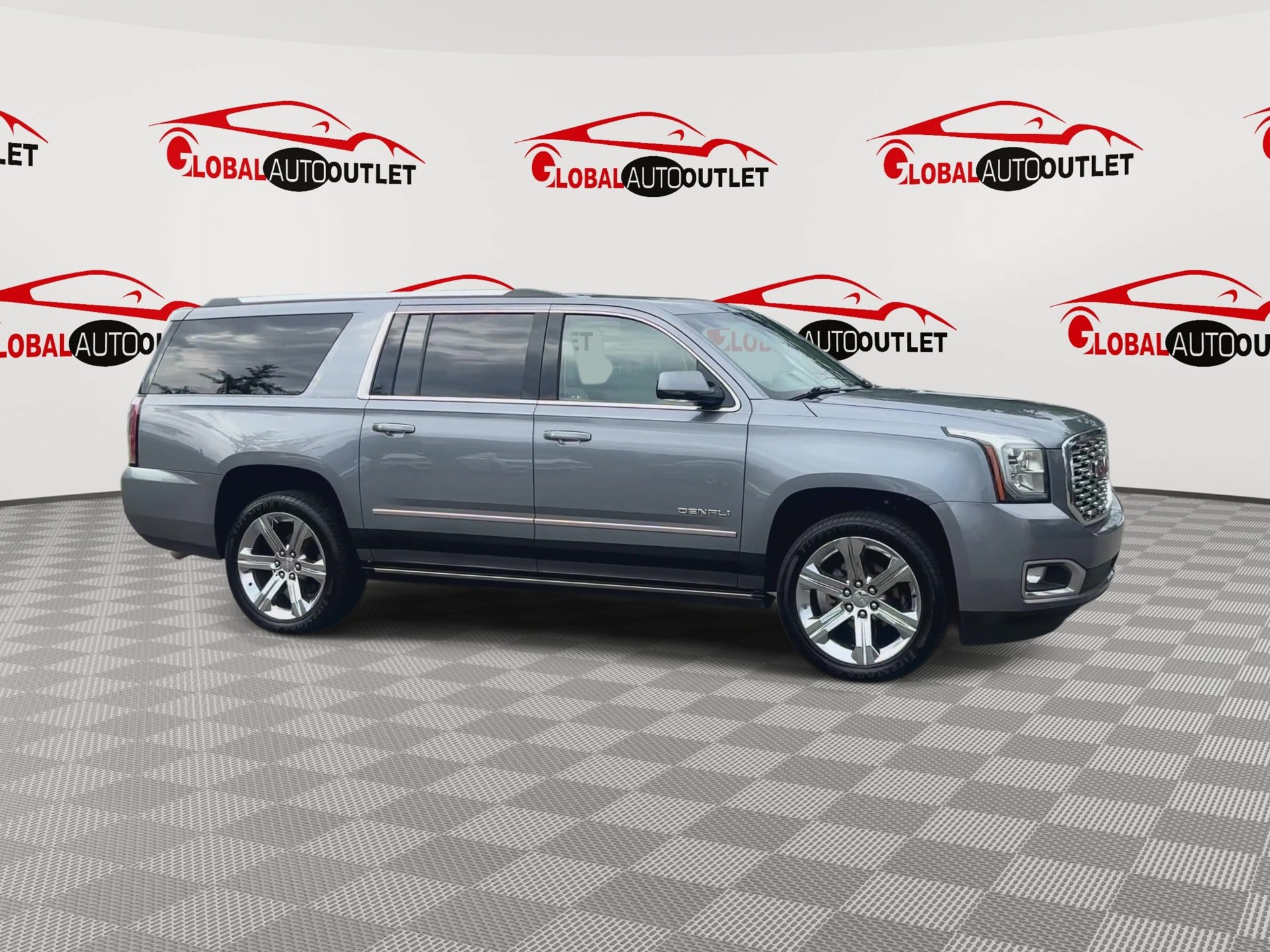 Used 2019 GMC Yukon XL Denali w/ Open Road Package RWD image 2