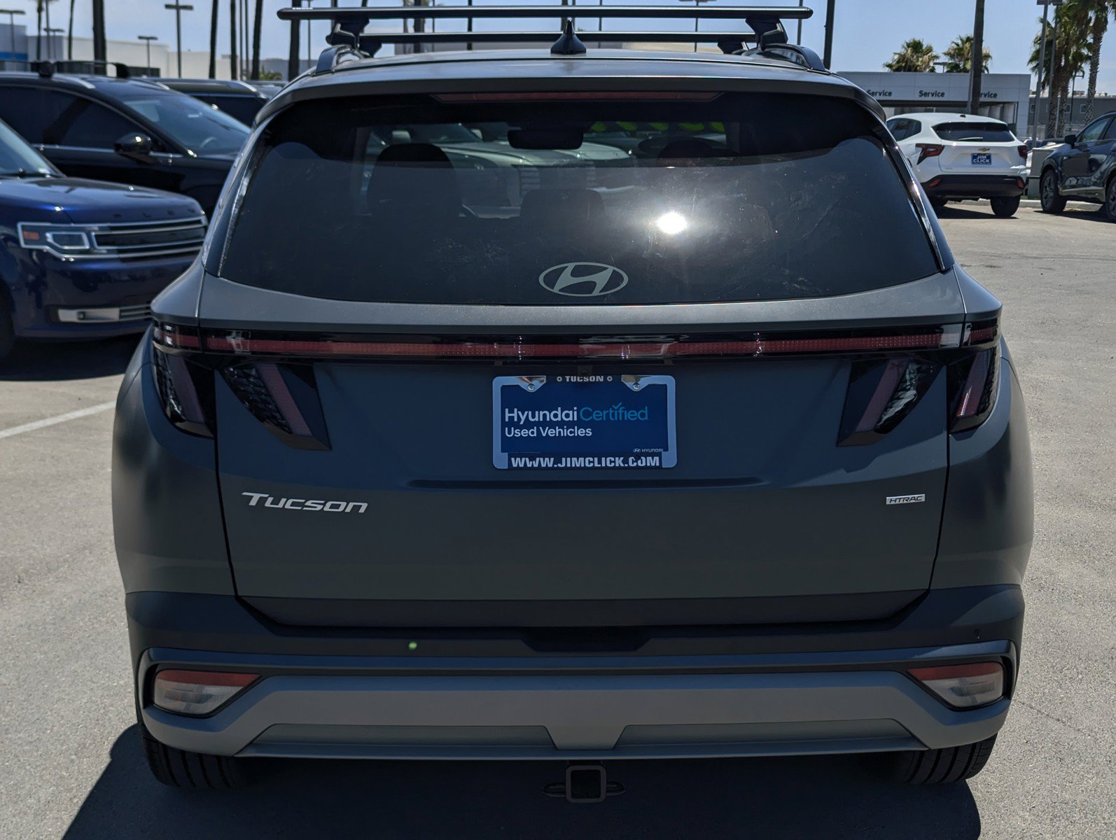 Used 2025 Hyundai Tucson Limited AWD/4WD image 3
