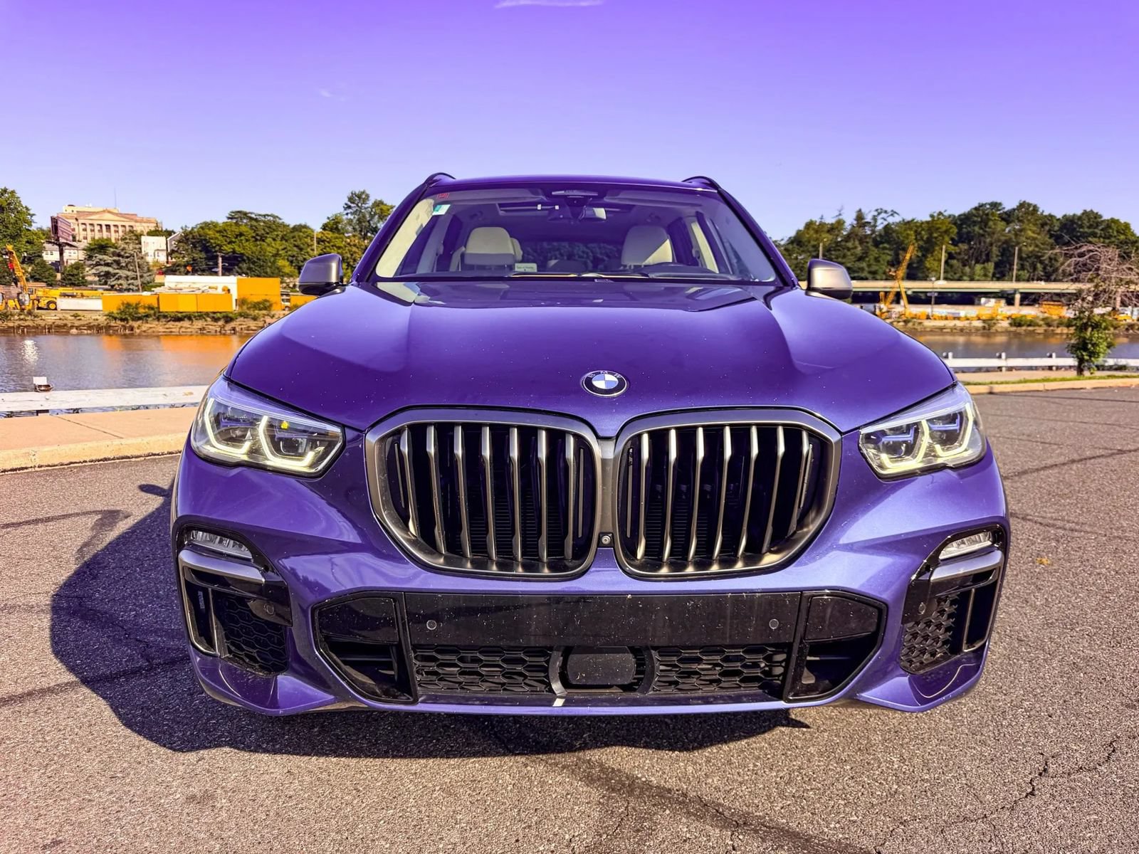 Used 2020 BMW X5 M50i w/ Executive Package AWD/4WD image 3