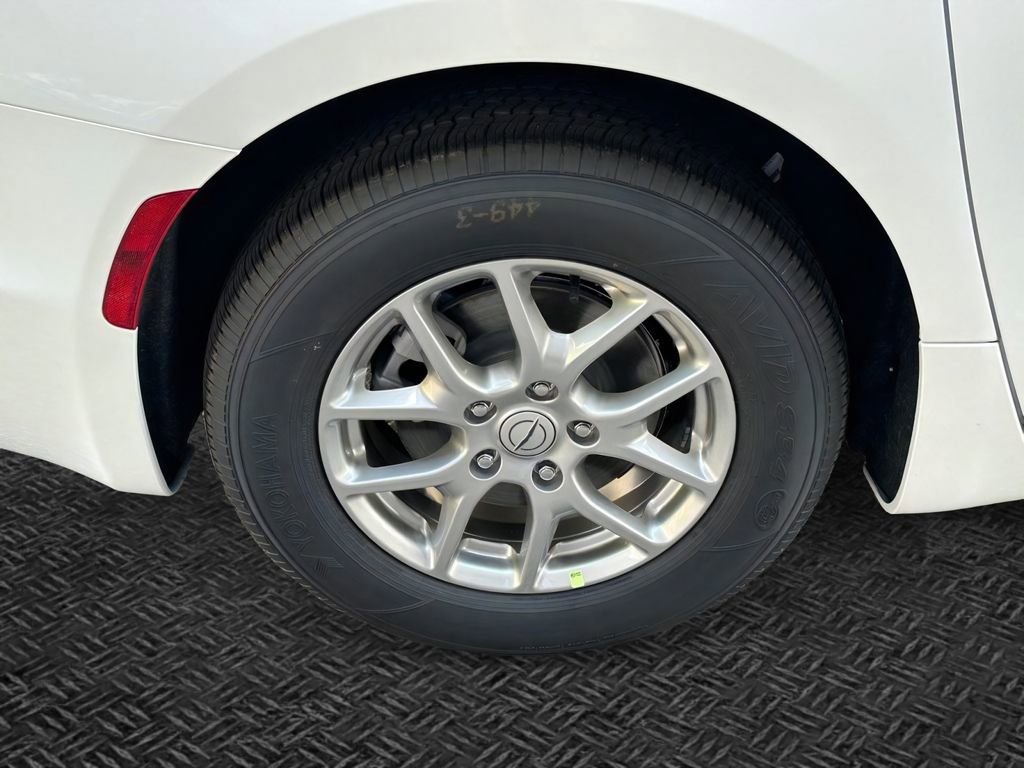 New 2026 Chrysler Pacifica Select FWD image 6