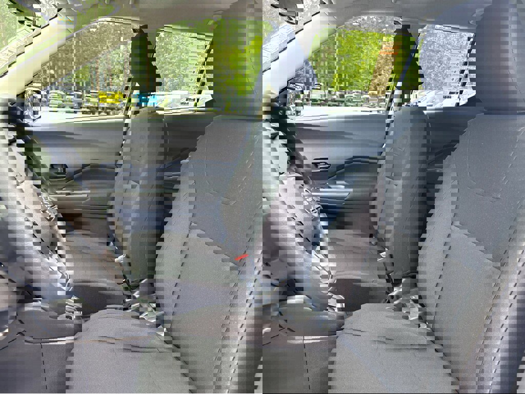 New 2025 Nissan Kicks Play S image 24