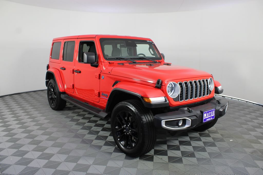 Used 2025 Jeep Wrangler Unlimited Sahara AWD/4WD image 24