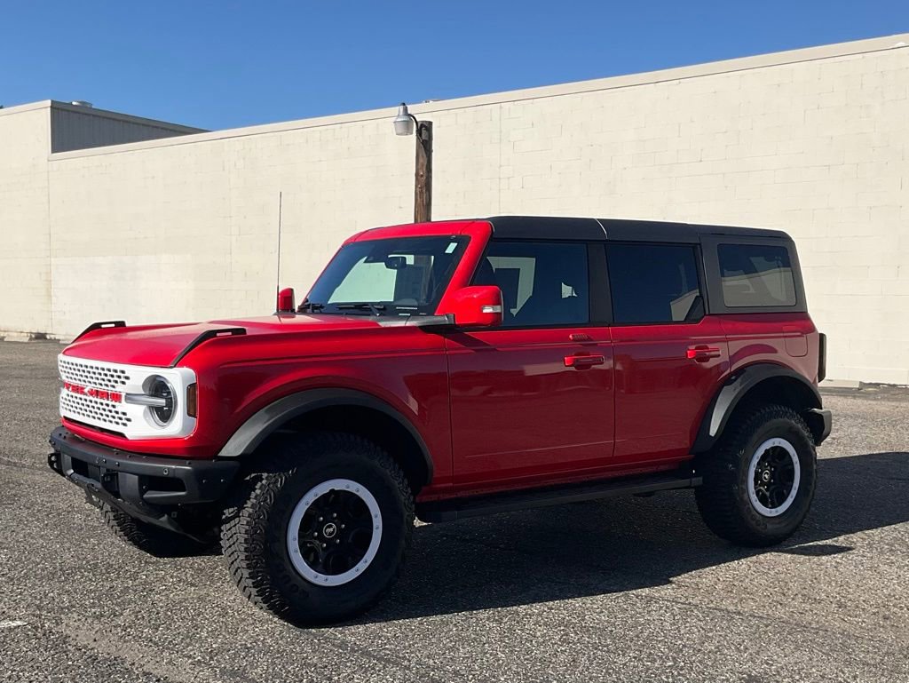 Used 2023 Ford Bronco Outer Banks w/ Sasquatch Package image 2
