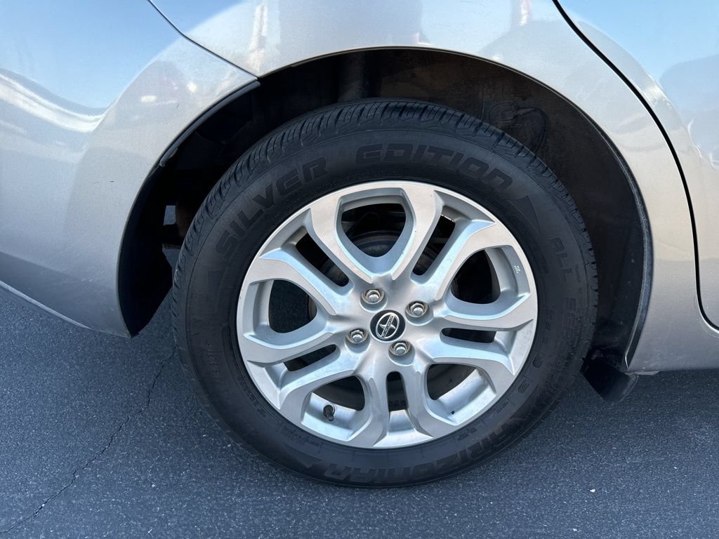 Used 2016 Scion iA FWD image 4
