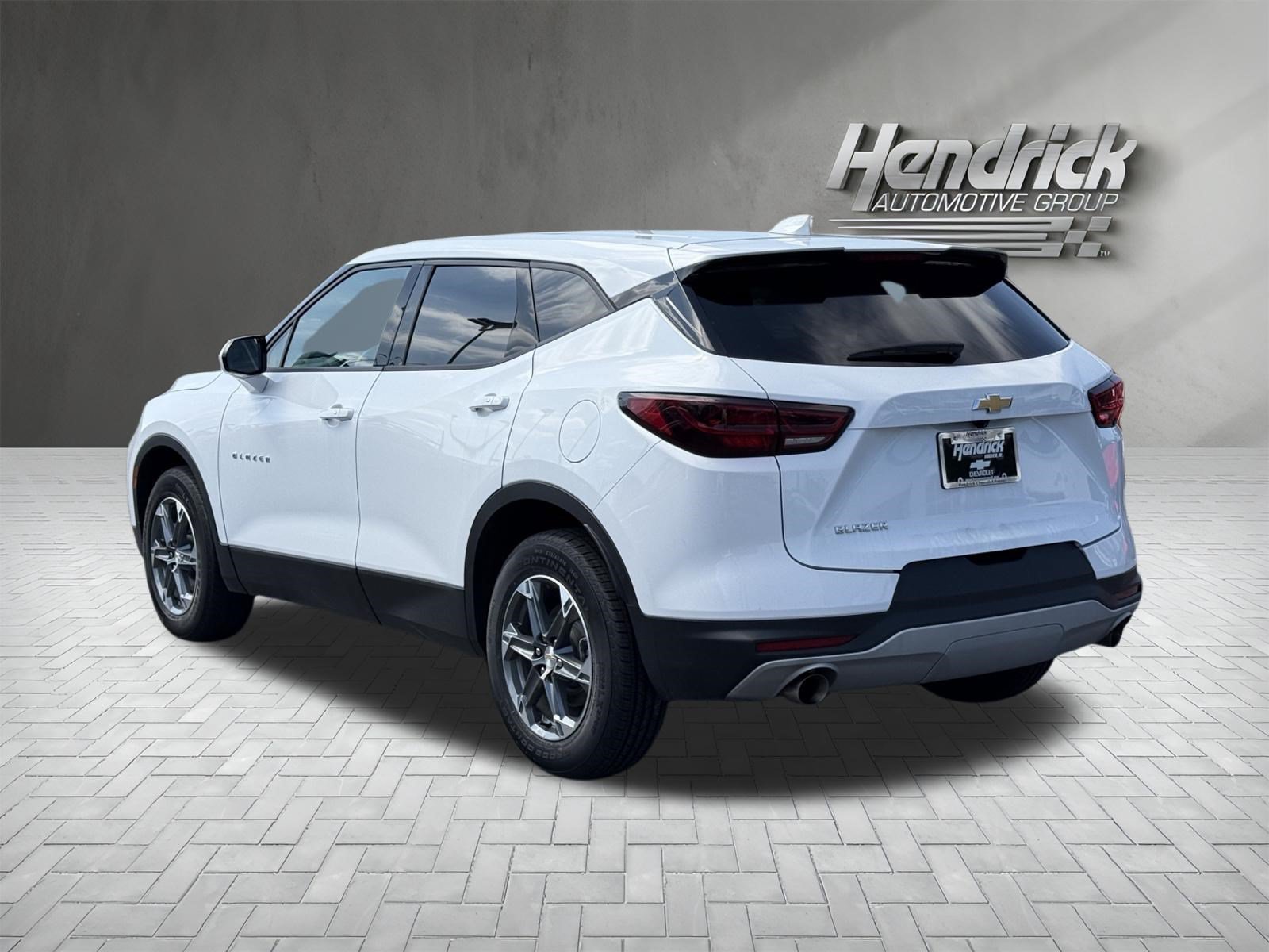 Used 2025 Chevrolet Blazer LT FWD image 7