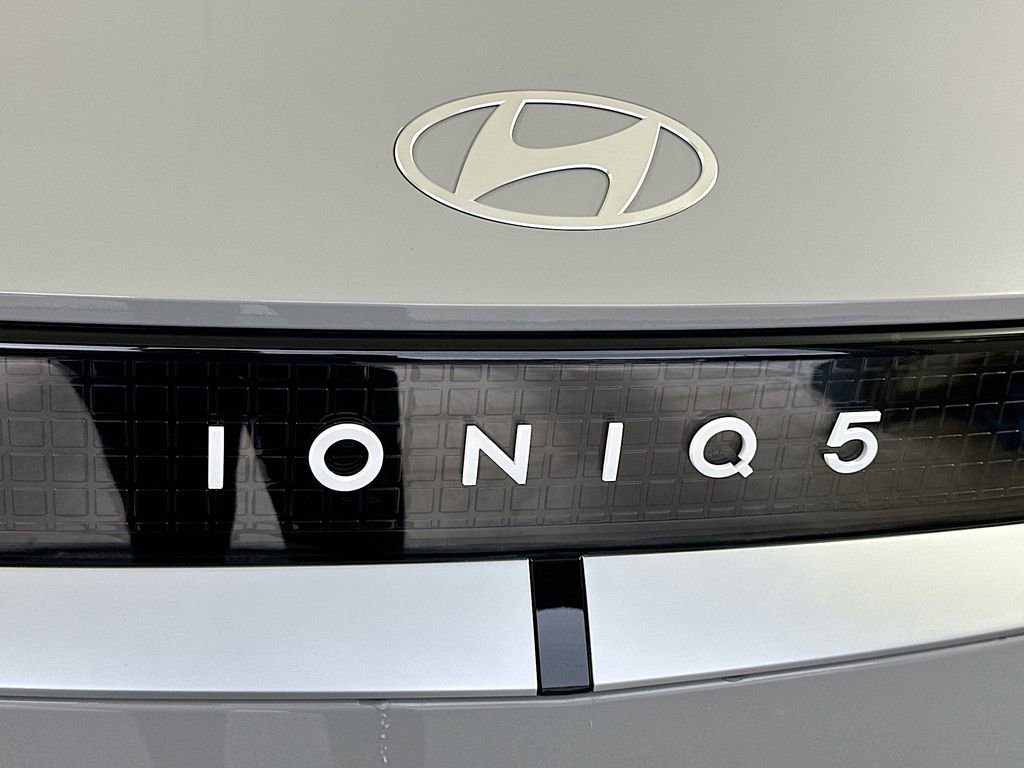 New 2026 Hyundai Ioniq 5 SEL image 22