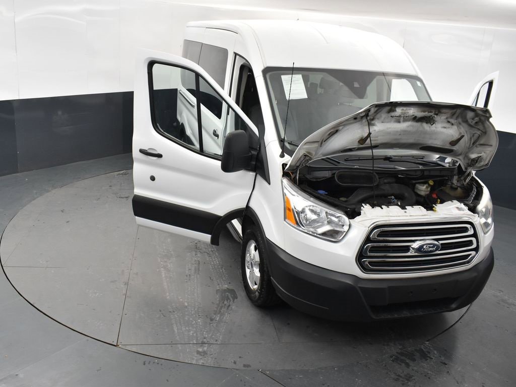 Used 2019 Ford Transit 350 XLT image 18