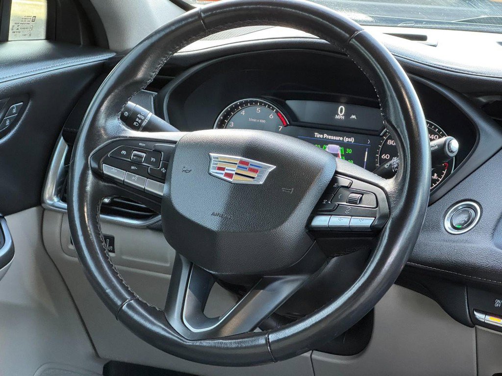 Used 2023 Cadillac XT4 Premium Luxury AWD/4WD image 15