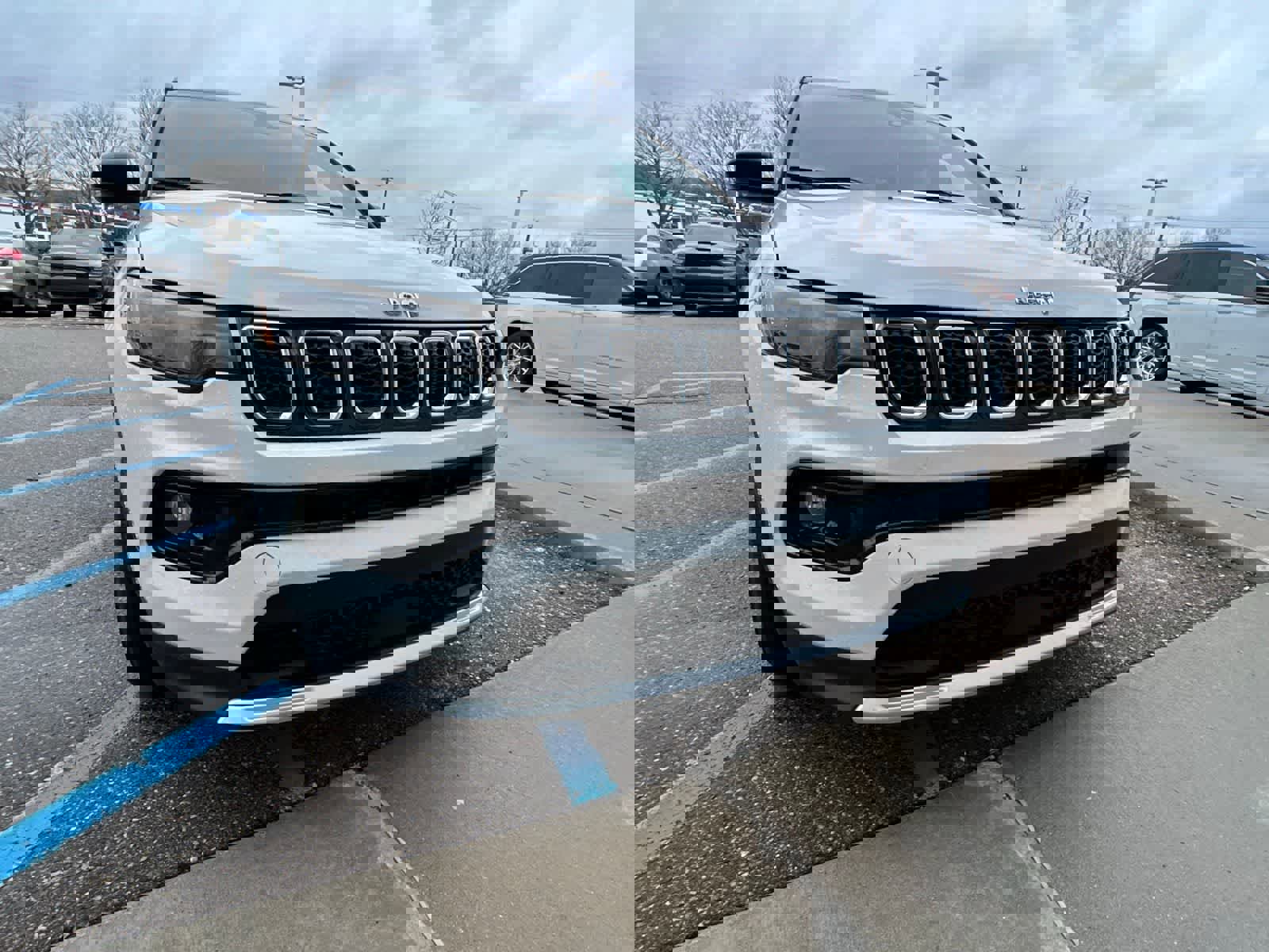 Used 2023 Jeep Compass Limited image 8