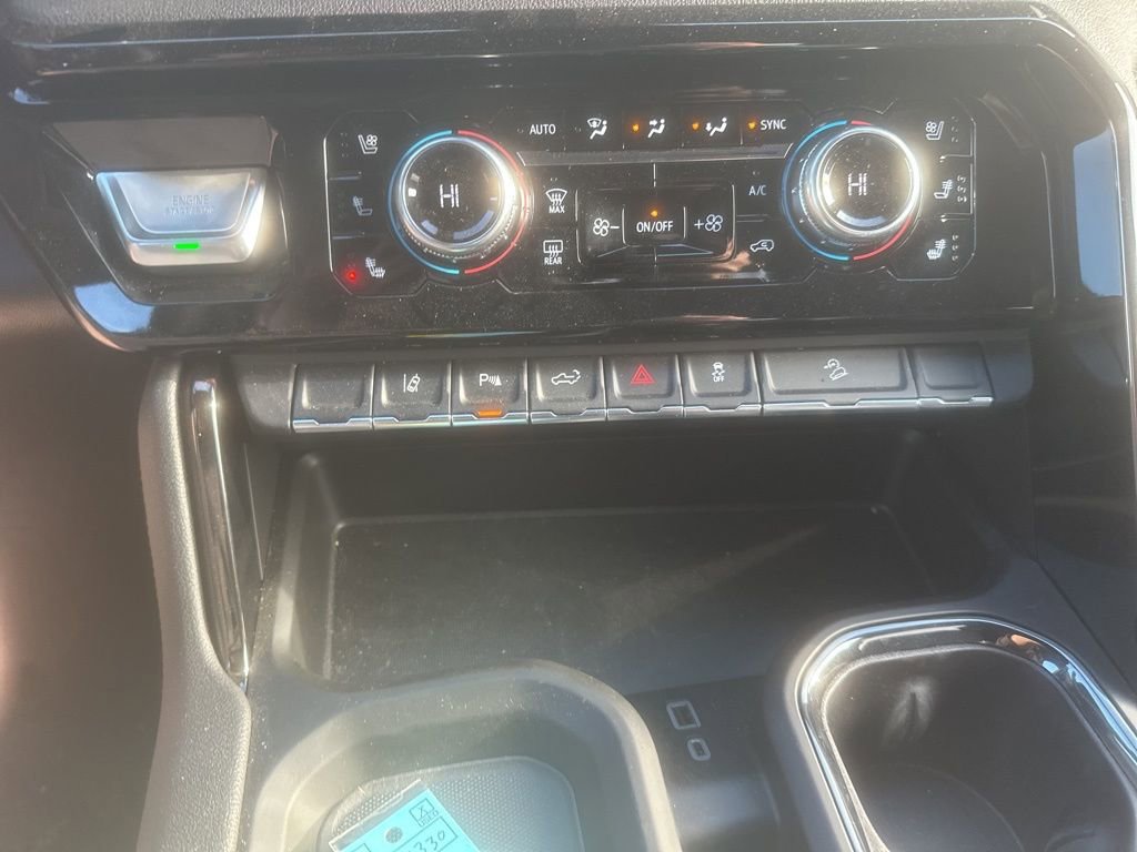 Used 2025 GMC Sierra 2500 AT4 w/ AT4 Premium Plus Package AWD/4WD image 21