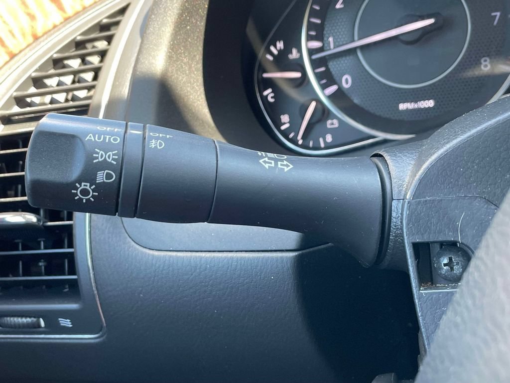 Used 2019 Nissan Armada Platinum w/ Captain's Chairs Package AWD/4WD image 27