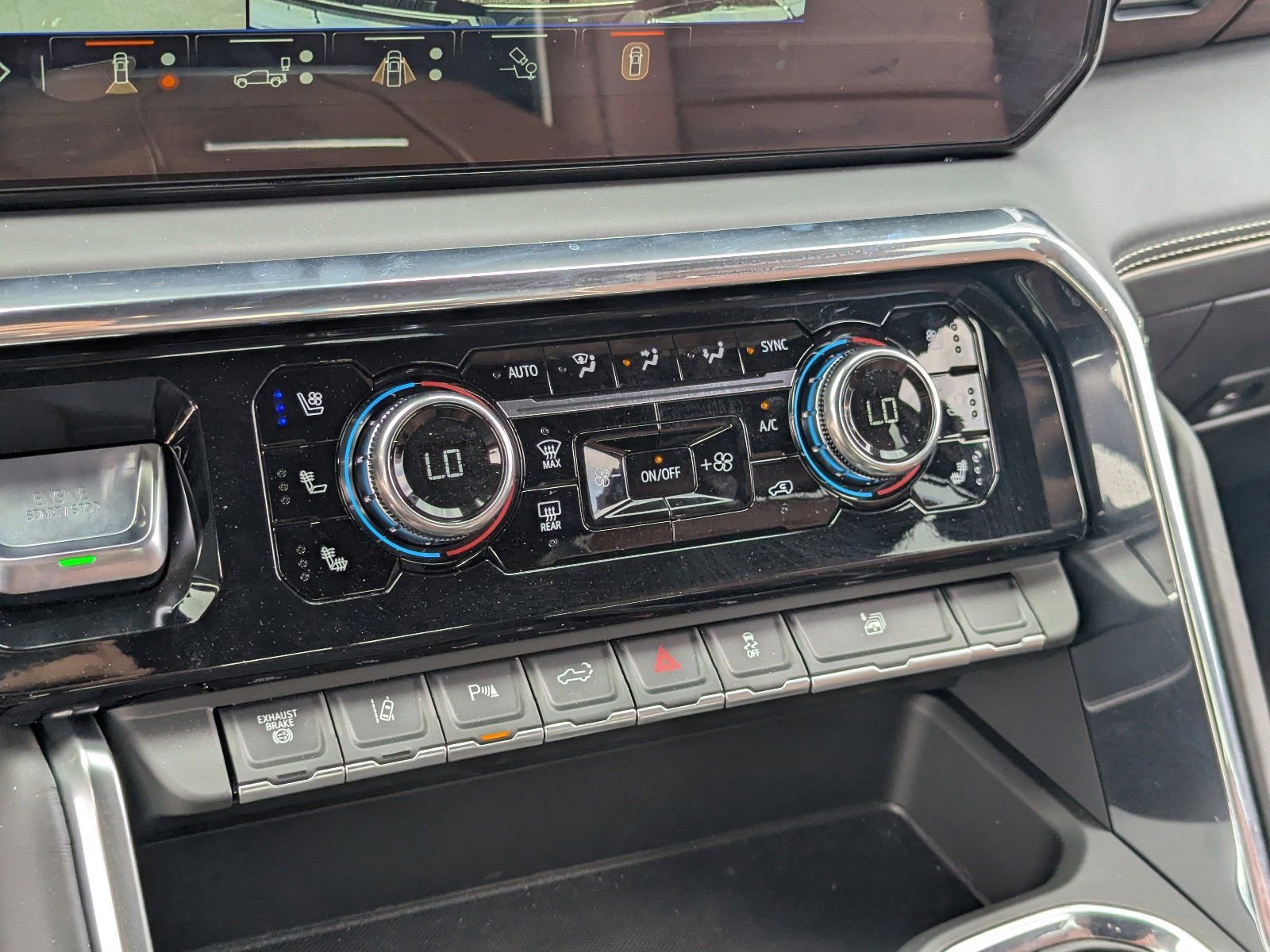 Used 2026 GMC Sierra 3500 Denali Ultimate image 29