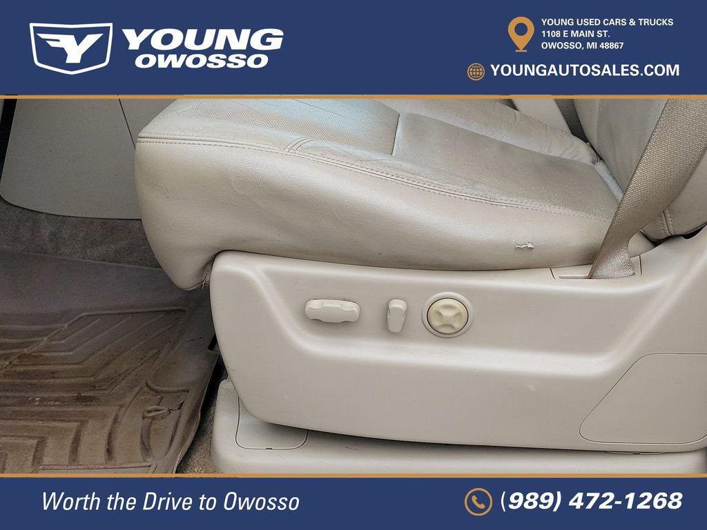 Used 2012 GMC Yukon Denali AWD/4WD image 9