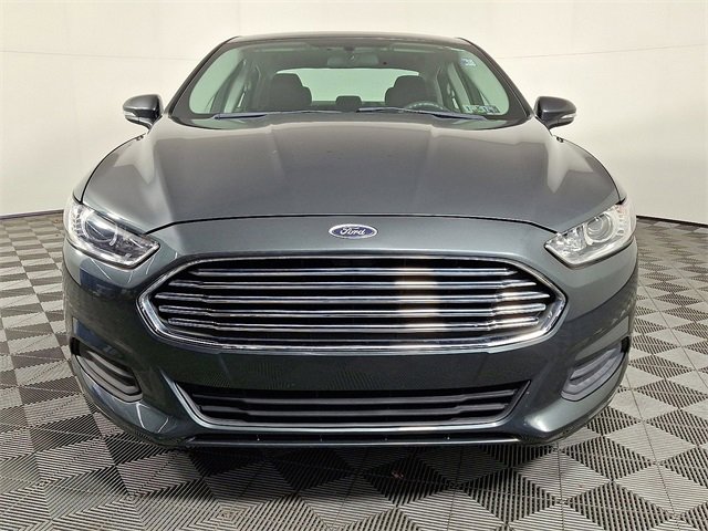 Used 2015 Ford Fusion SE image 5