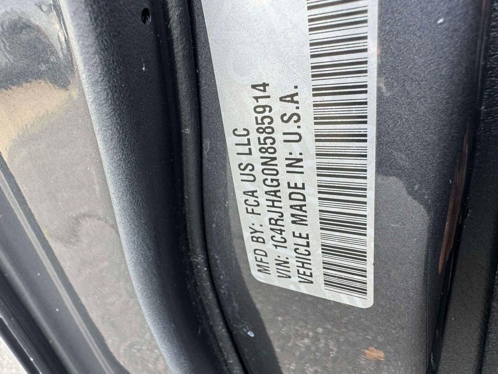 Used 2022 Jeep Grand Cherokee Altitude image 20