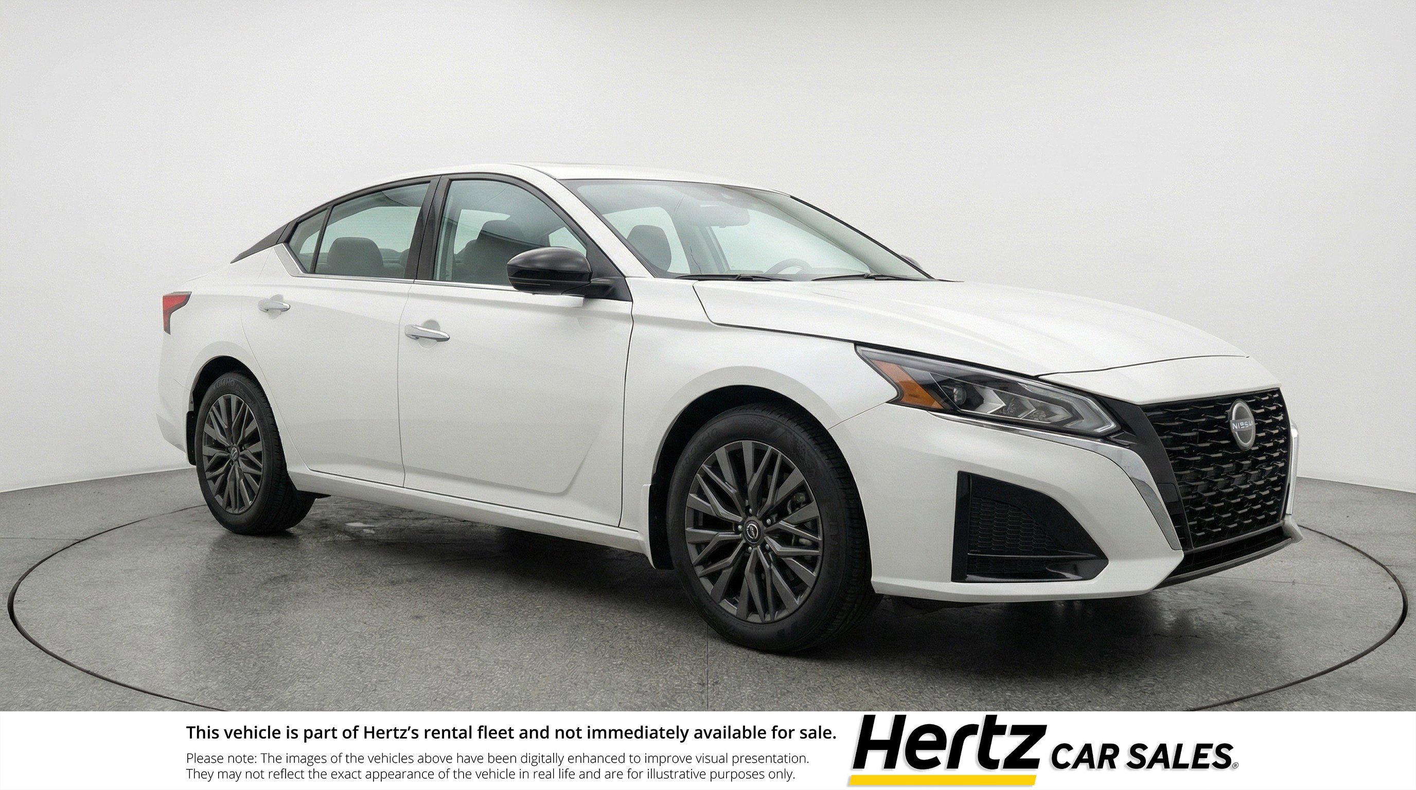 Used 2025 Nissan Altima 2.5 SV image 1