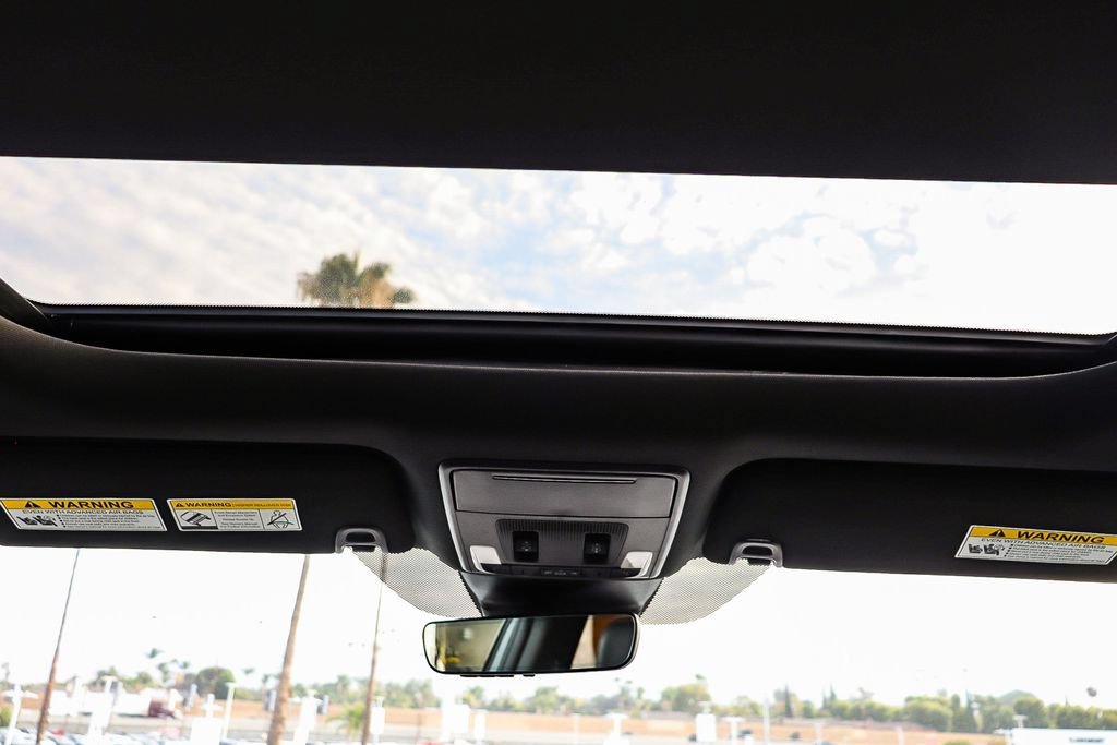 Used 2024 Honda Pilot TrailSport image 18