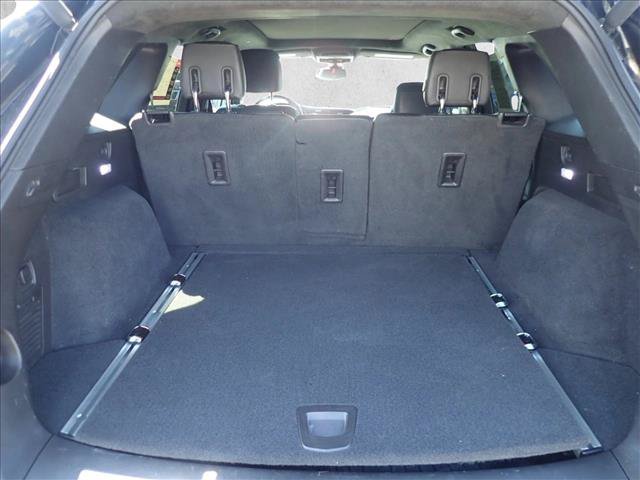 Used 2017 Cadillac XT5 Platinum w/ Driver Assist Package AWD/4WD image 8
