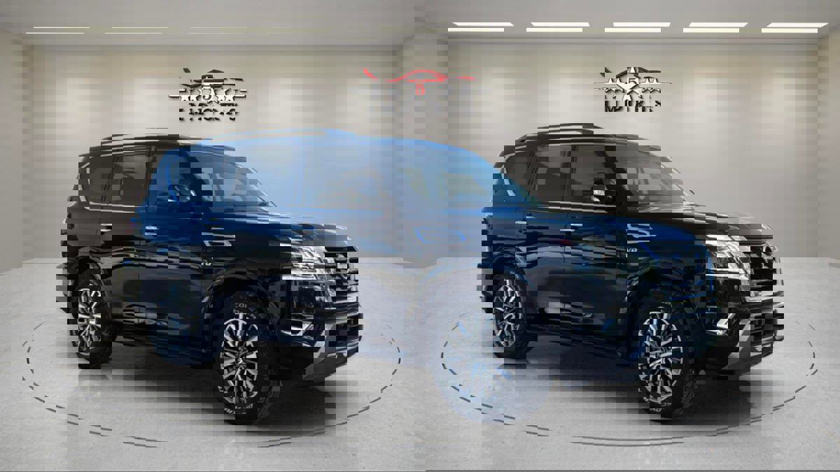 Used 2021 Nissan Armada SL w/ Captain's Chairs Package