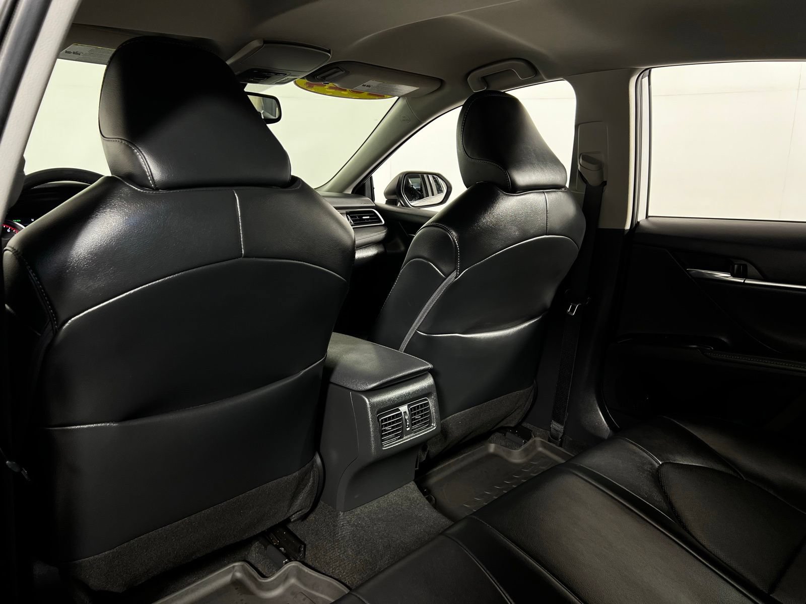 Used 2024 Toyota Camry XSE FWD image 22